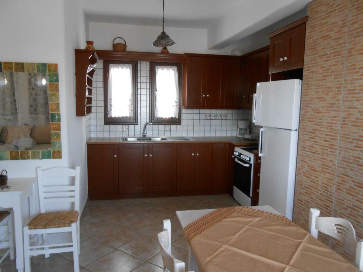 Apartments Márpissa מראה חיצוני תמונה